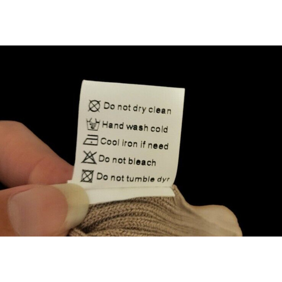 Tan cami top with small scallops, size small/medium - Picture 3 of 3